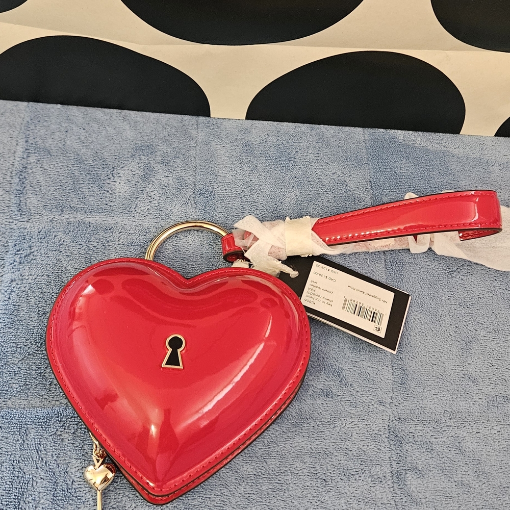 Kate Spade New York Key to My Heart Patent Red Heart Wristlet, NWT